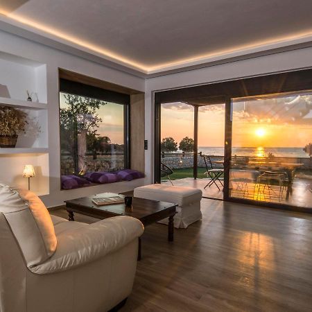 Olivomare Villa Kyparissia Exterior foto