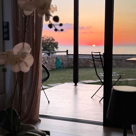 Olivomare Villa Kyparissia Exterior foto